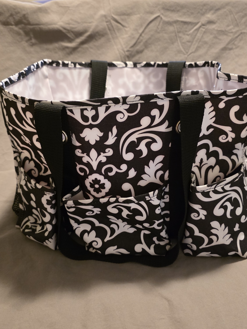 thirty-one Black and White Damask Organizer Tote